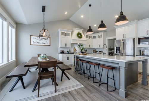 288 200, Wellsville UT 84339-9703 exterior