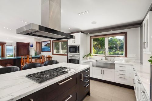 4140 Black Pt Rd, Honolulu HI  96816-4846 exterior