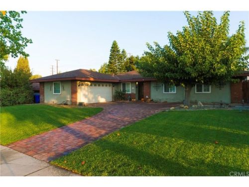 819 Azure Ct, Upland, CA 91786-6406