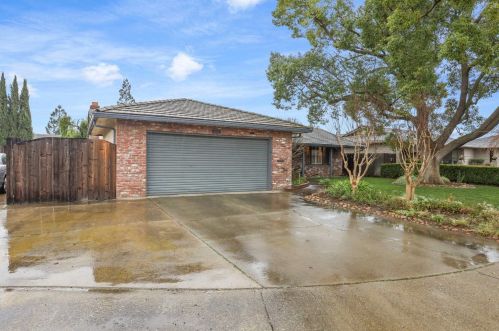 1006 Stafford St, Lodi, CA 95242-3850