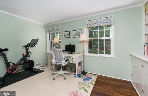 37 Ridgeview Rd, Princeton NJ  08540-7666 exterior