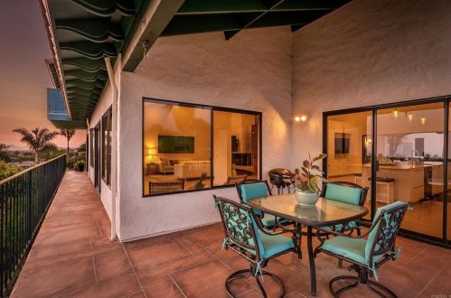 3819 Skyline Rd, Carlsbad, CA 92008-2744