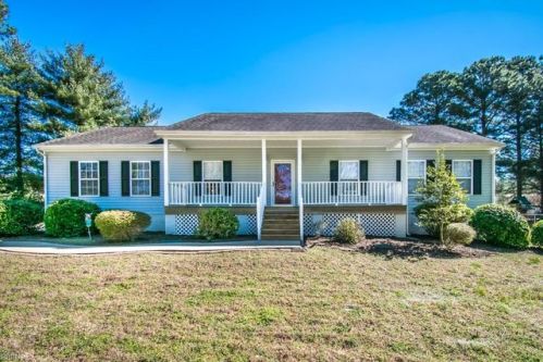 1501 Magruder Rd, Smithfield, VA 23430-1811