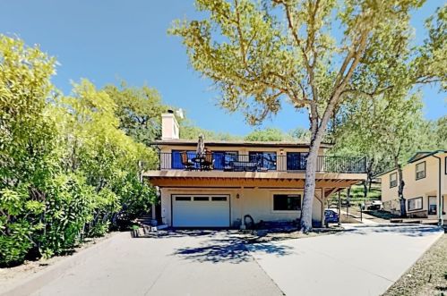 2520 Shoreline Rd, Lake Nacimiento, CA 93426-9646