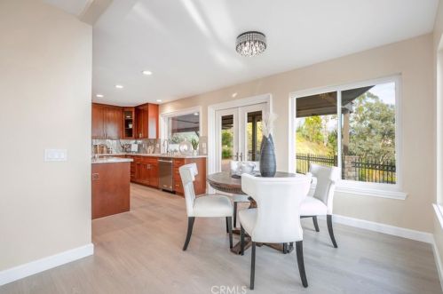 815 Moorside Dr, Glendale CA  91207-1135 exterior