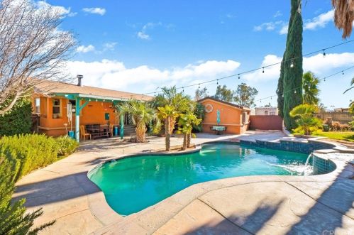 9281 61st St, Mojave, CA 93501-7142