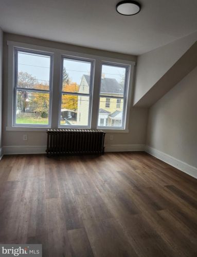 262 Logan Ave, Trenton NJ  08629-1509 exterior