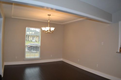 2311 Eastgate Dr, Carrollton, TX 75006-2752