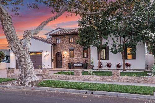 2712 Silverwood Dr, Los Alamitos, CA 90720-4029