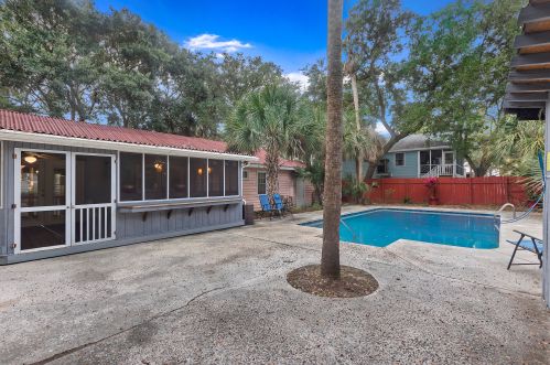 3405 Hartnett Blvd, Isle Of Palms SC  29451-2569 exterior