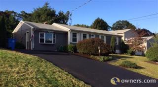 31 Hollow Tree Dr, Cranston, RI 02920-2006