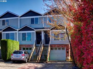 4750 Milwaukie Ave, Portland OR  97202-4818 exterior