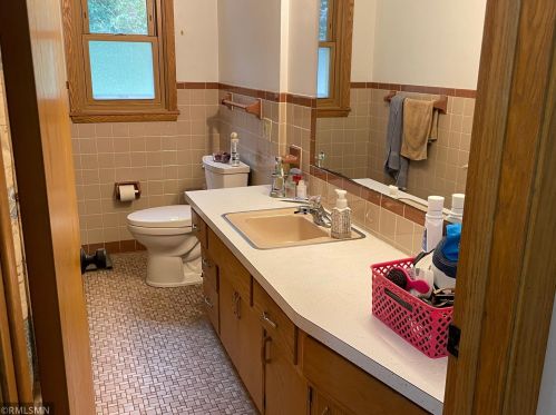 845 Cannon Ave, Saint Paul MN  55126-3831 exterior
