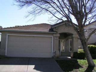 1772 Autumn Meadow Dr, Fairfield CA  94534-3923 exterior