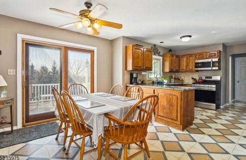 5 Colonial Ct, Dover NJ  07869-4133 exterior