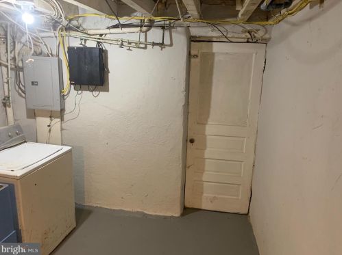 5927 4 St, Philadelphia PA 19140-2416 exterior