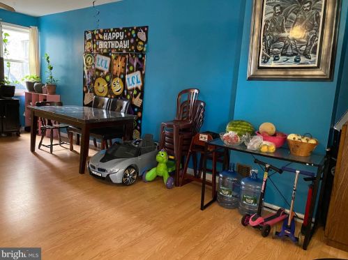 2544 3rd St, Philadelphia, PA 19148-4711