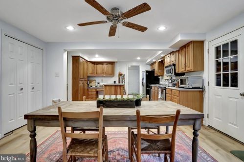 164 Ashley Dr, Shepherdstown WV  25443-4617 exterior