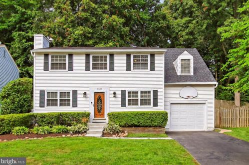 8439 Great Lake Ln, Springfield, VA 22153-4005
