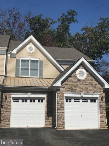 22 Nestlewood Way, Princeton NJ  08540-6131 exterior