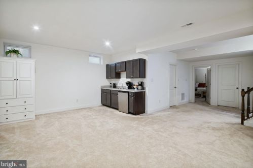 304 Lakeview Ave, Haddonfield NJ 08033-1609 exterior