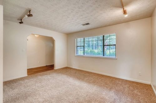 202 Farmbrook Pkwy, Stockbridge GA  30281-1157 exterior