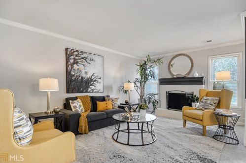 1394 Old Virginia Ct, Marietta GA  30067-6001 exterior