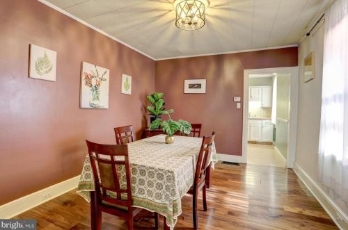 521 Walnut St, Lancaster PA  17603-3305 exterior