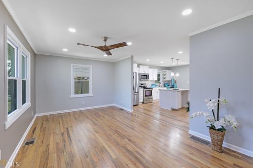 976 Pinehurst Dr, Smyrna GA  30080-4225 exterior