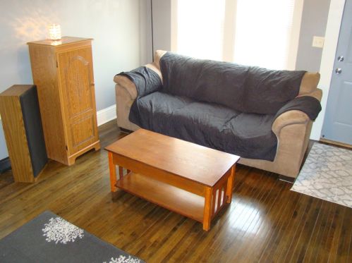 321 Scribner St, Joliet, IL 60432-2722