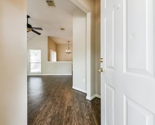 1746 Hazelwood St, Conroe TX  77301-4031 exterior