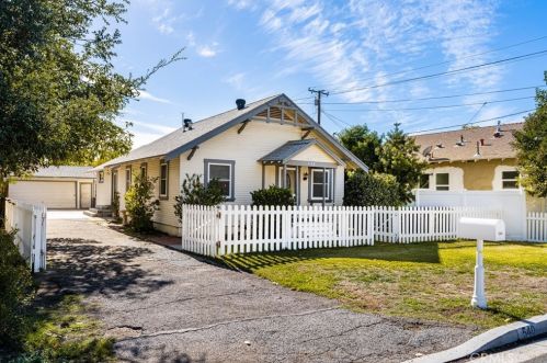 540 2nd St, Tustin, CA 92780-3644