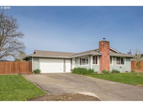 1360 Charles St, Dundee, OR 97115-9797