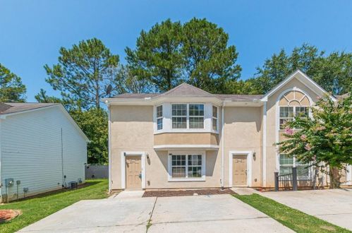 2951 Fields Dr, Lithonia, GA 30038-2081