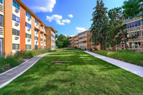 495 Dayton St, Denver CO  80247-1305 exterior