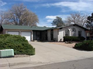 2304 Deanna St, Albuquerque, NM 87112-3423