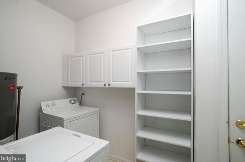 259 Meadowlark Dr, Trenton NJ  08690-3578 exterior