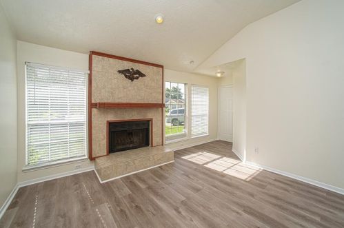 16906 Canary St, Conroe TX  77385-3409 exterior