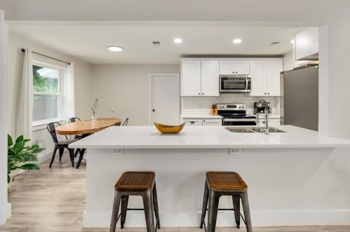 3813 Kelvin Ave, Fort Worth TX  76133-2947 exterior