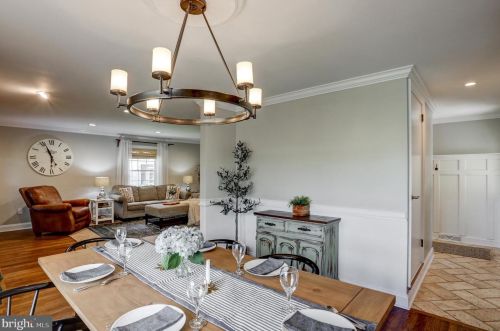 1220 Country Club Dr, Lancaster PA  17601-5208 exterior