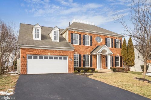 18815 Farnham Ct, Leesburg, VA 20176-6470