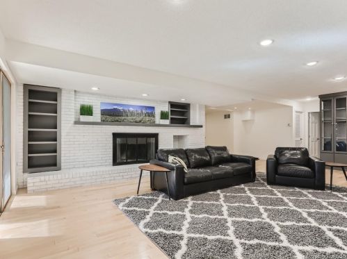 24 Beacon Hill Ln, Englewood CO  80111-5244 exterior