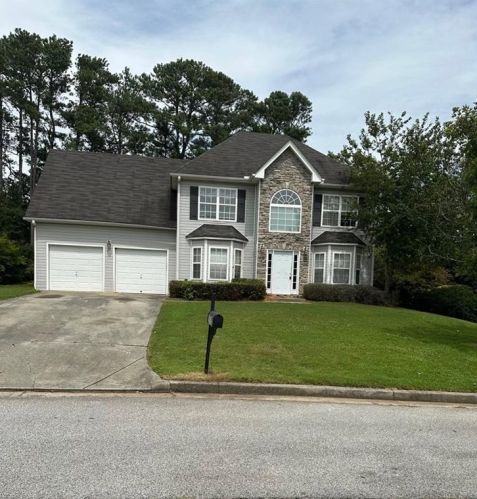 2992 Aviator Cir, Lithonia, GA 30039-5455
