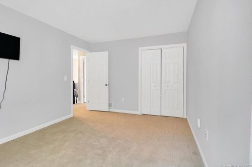 190 Copper Ridge Rd, Southington CT  06489-4645 exterior