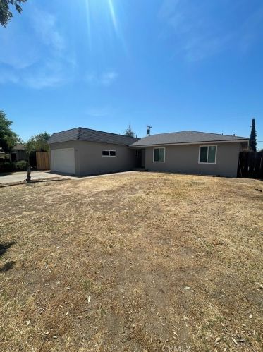 4846 San Gabriel Ave, Fresno, CA 93726-1513