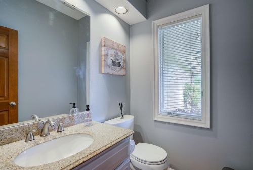 1562 Blackhawk Lake Dr, Saint Paul MN  55122-1257 exterior