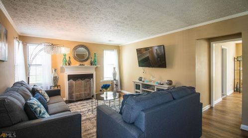 606 Woodcrest Manor Dr, Stone Mountain, GA 30083-6133