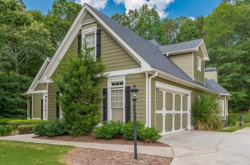 101 Chandler Ln, Loganville, GA 30052-3140