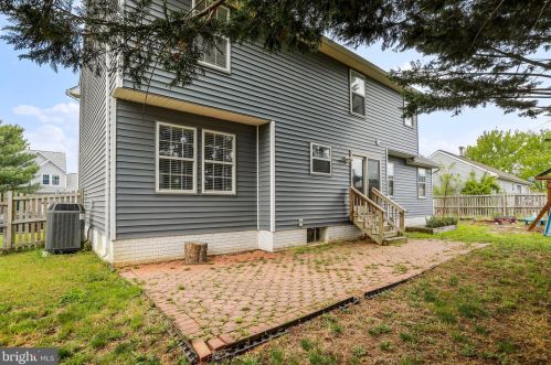 510 Crosswinds Dr, Charles Town WV  25414-3942 exterior