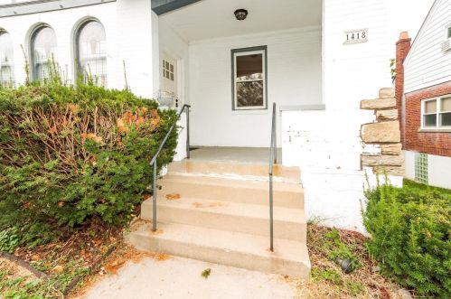 1418 Covedale Ave, Cincinnati OH  45238-3815 exterior